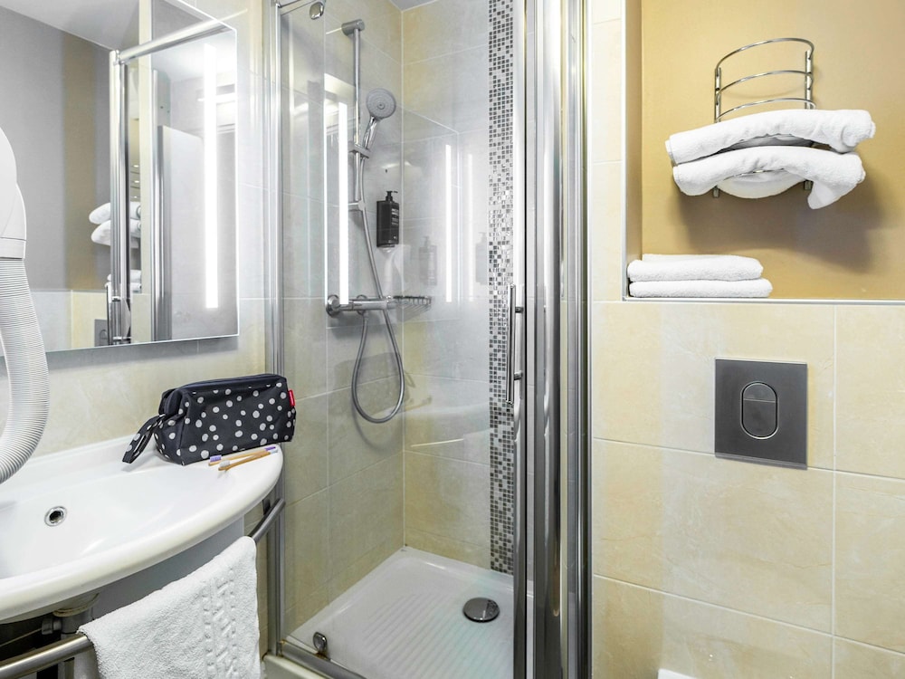 Standard Suite, 2 Double Beds - Photo 3