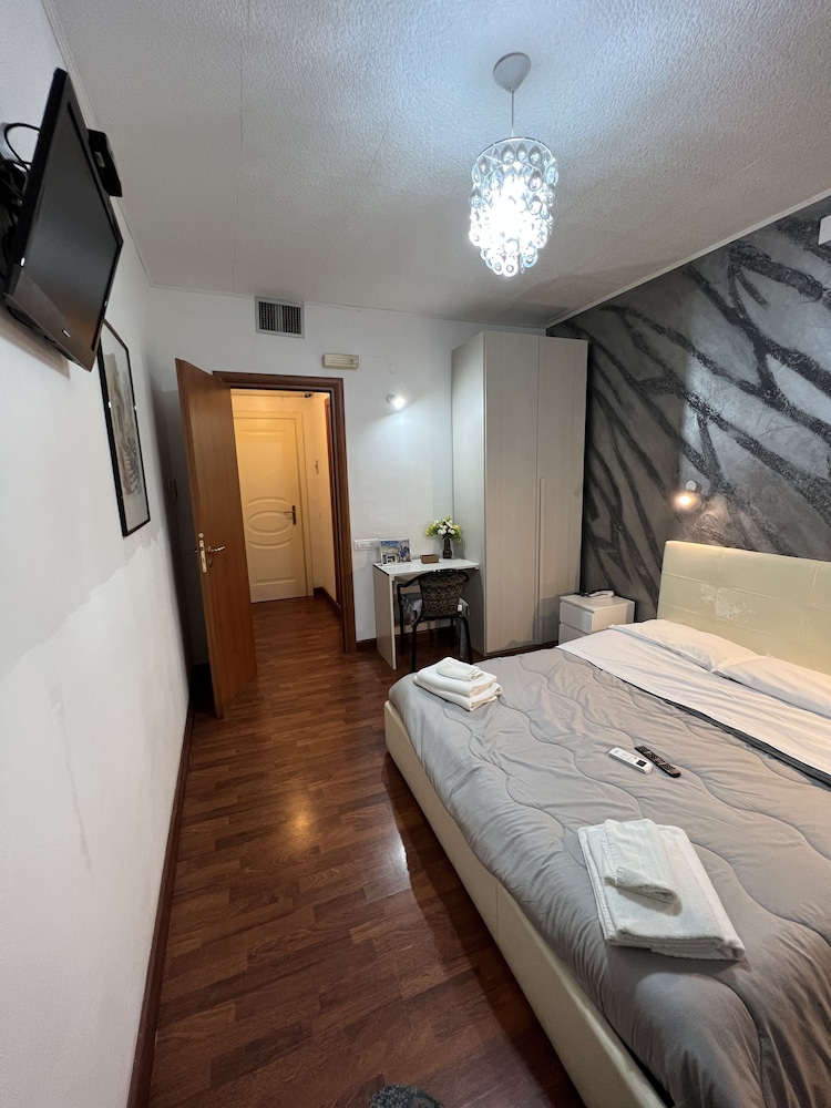 Comfort Double Room - Photo 5