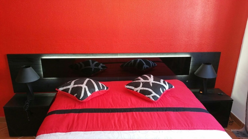 House, 3 Bedrooms, Terrace photo 1