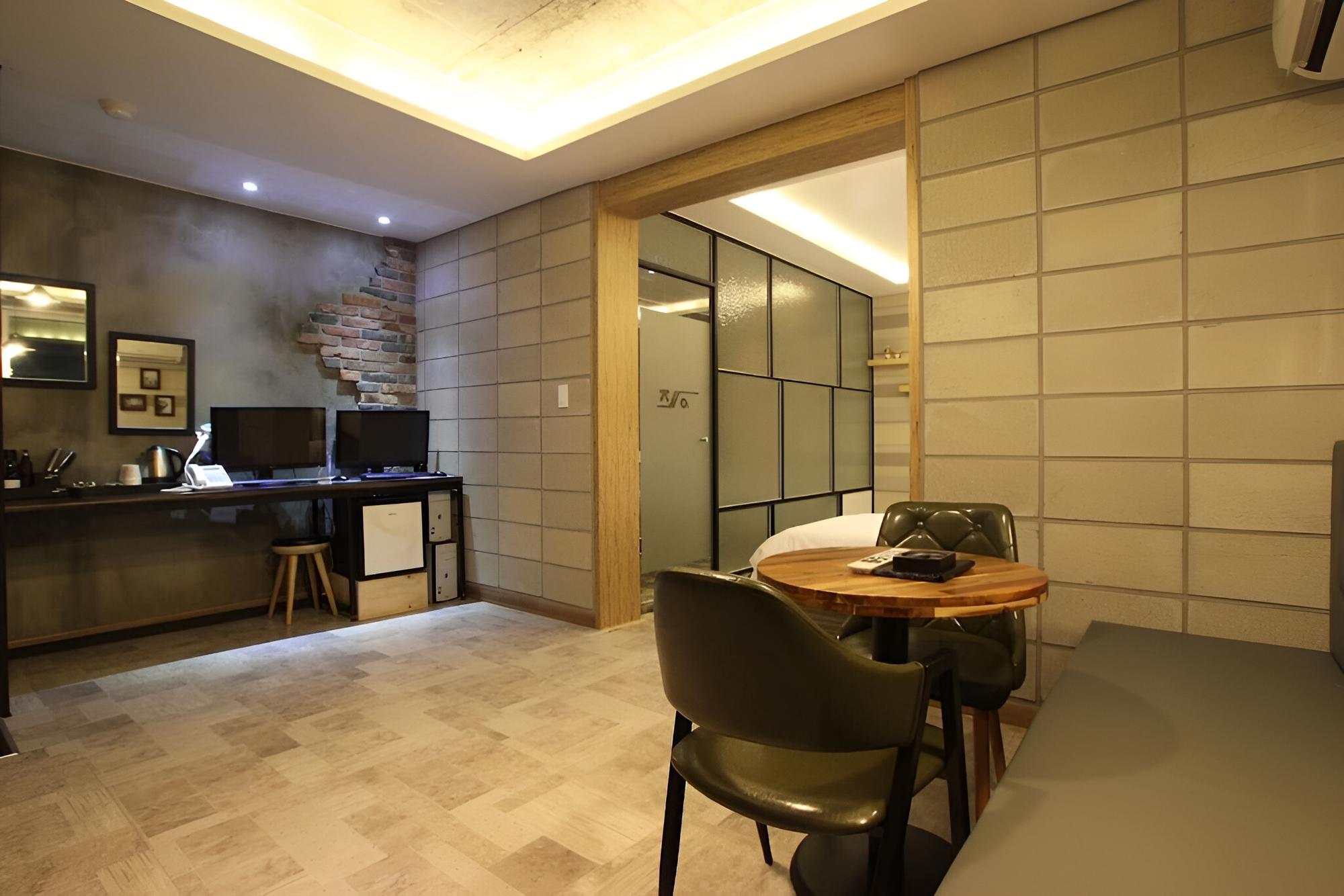 Room (Suite (Twin Spa)) - Photo 1