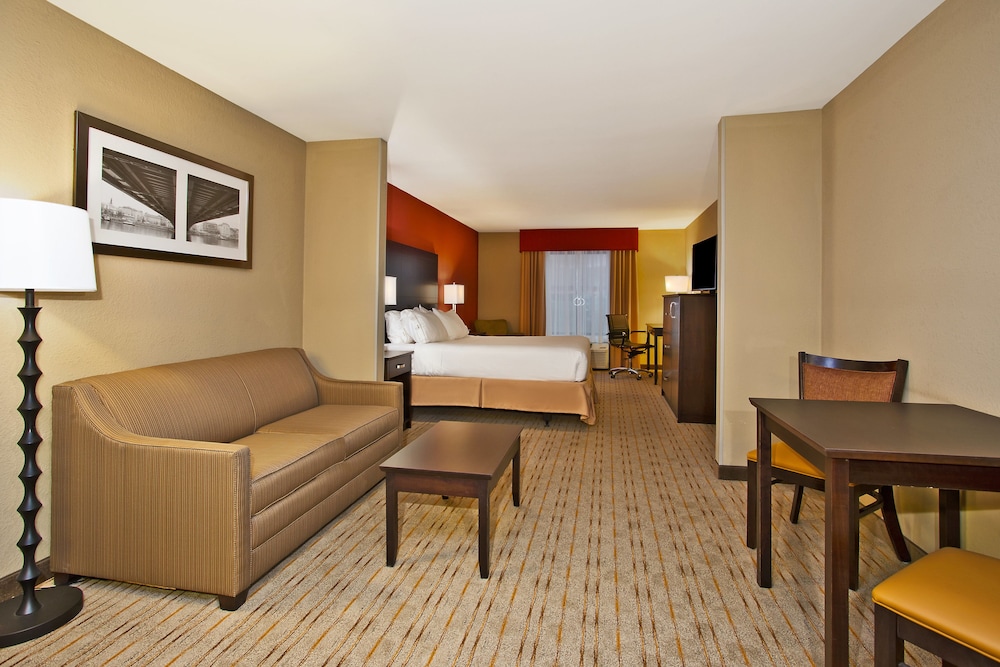 Deluxe Suite, Accessible, Non Smoking (Hearing) photo 3