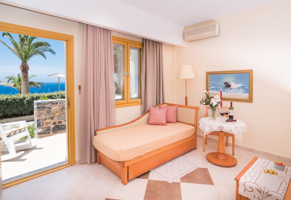 Superior Family Bungalow with Sea View - Photo 7