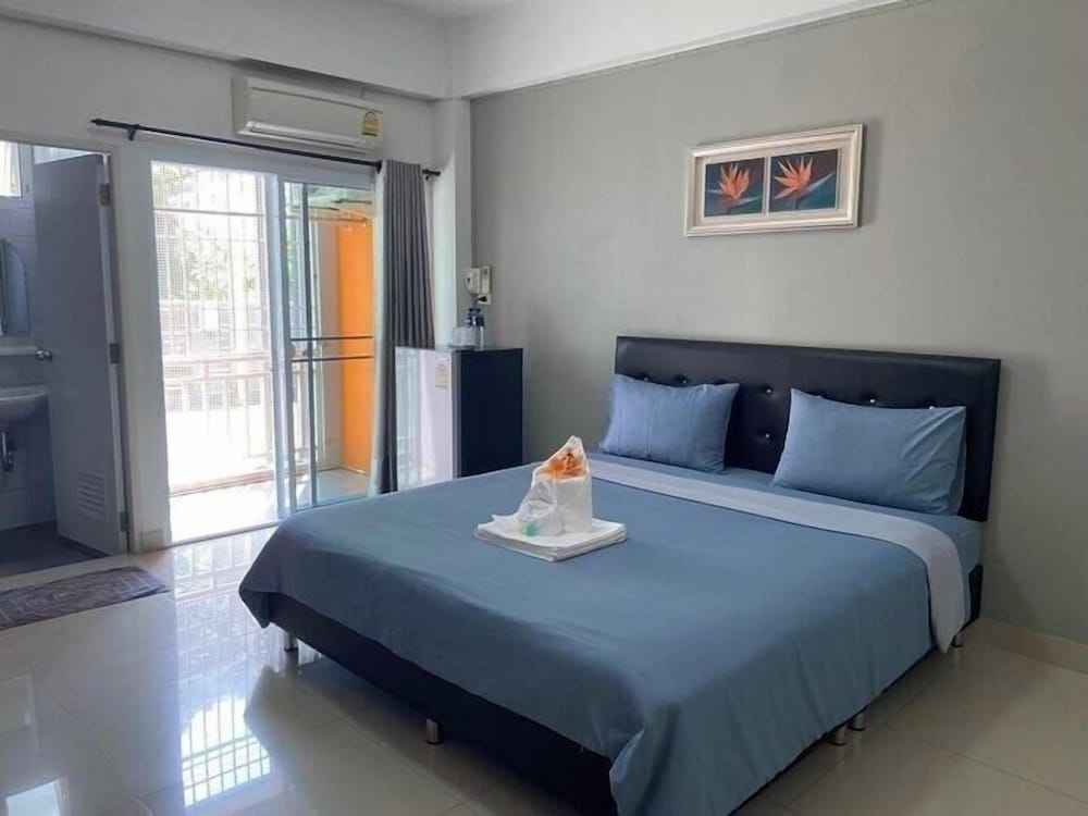 Standard Double Room, Balcony, Garden View