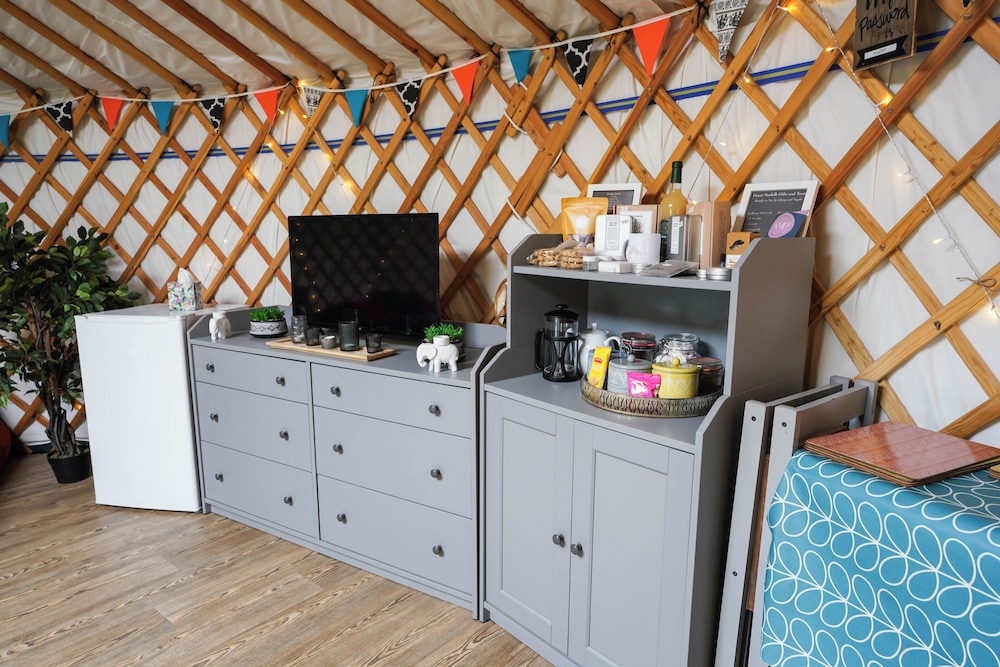 Luxury Tent, Multiple Beds, Non Smoking, Hot Tub photo 3