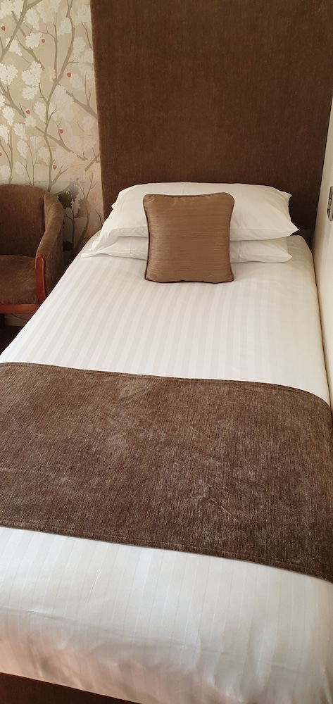 Family Room, Multiple Beds, Non Smoking - Photo 2