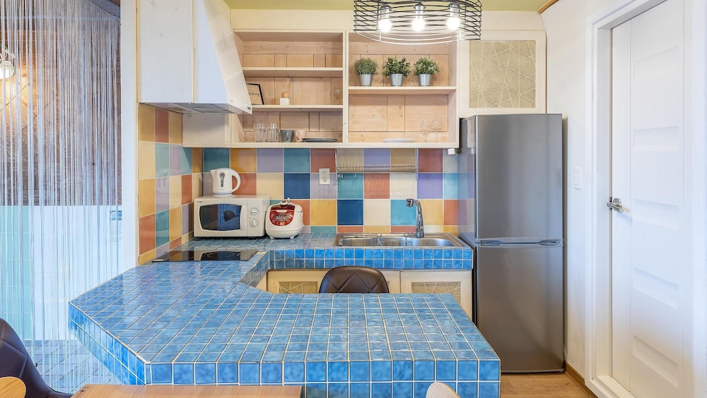 Basic Room, 1 Bedroom (104 (Studio / Pet Friendly)) - Photo 4