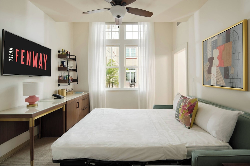 Suite, 1 Bedroom photo 3