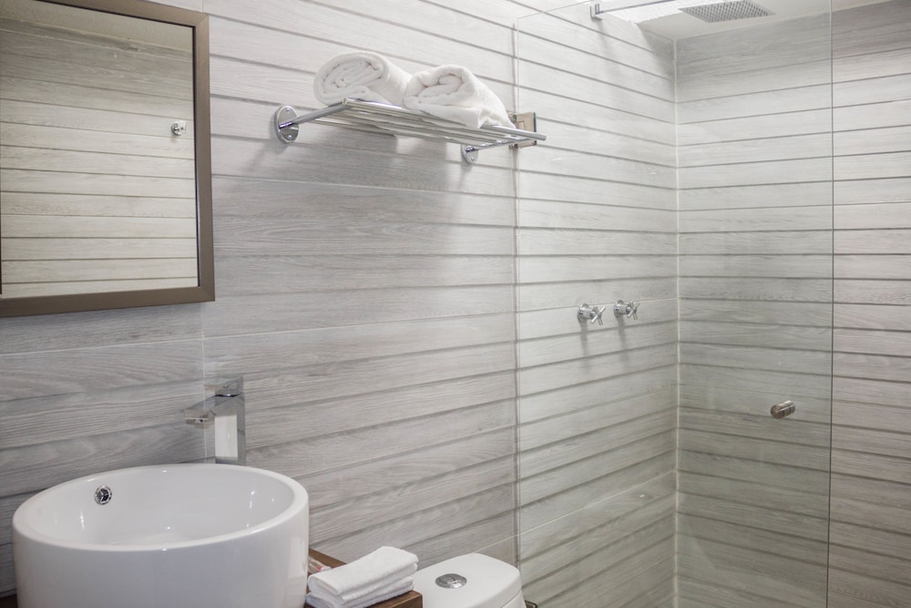 Citrine Suite photo 3
