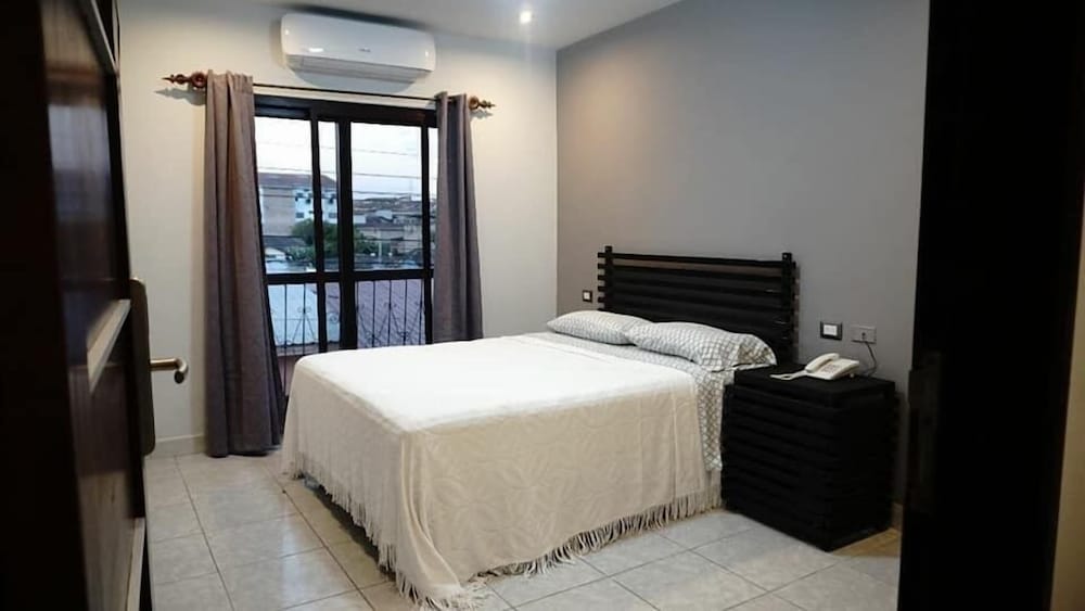 Standard Single Room, 1 Queen Bed (A/C) photo 3