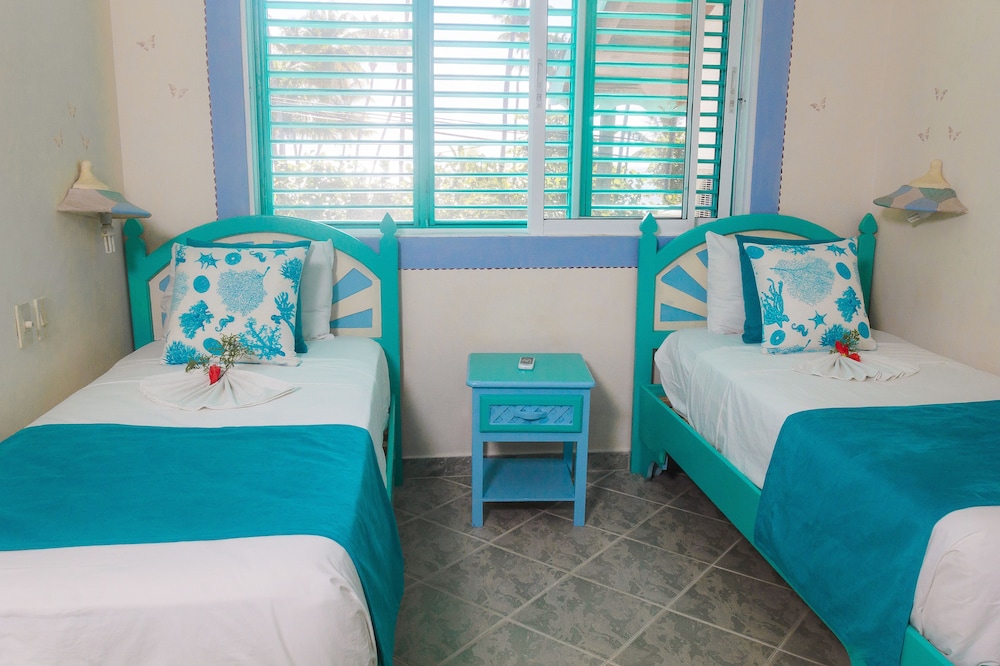 Deluxe Room, 2 Bedrooms - Photo 9