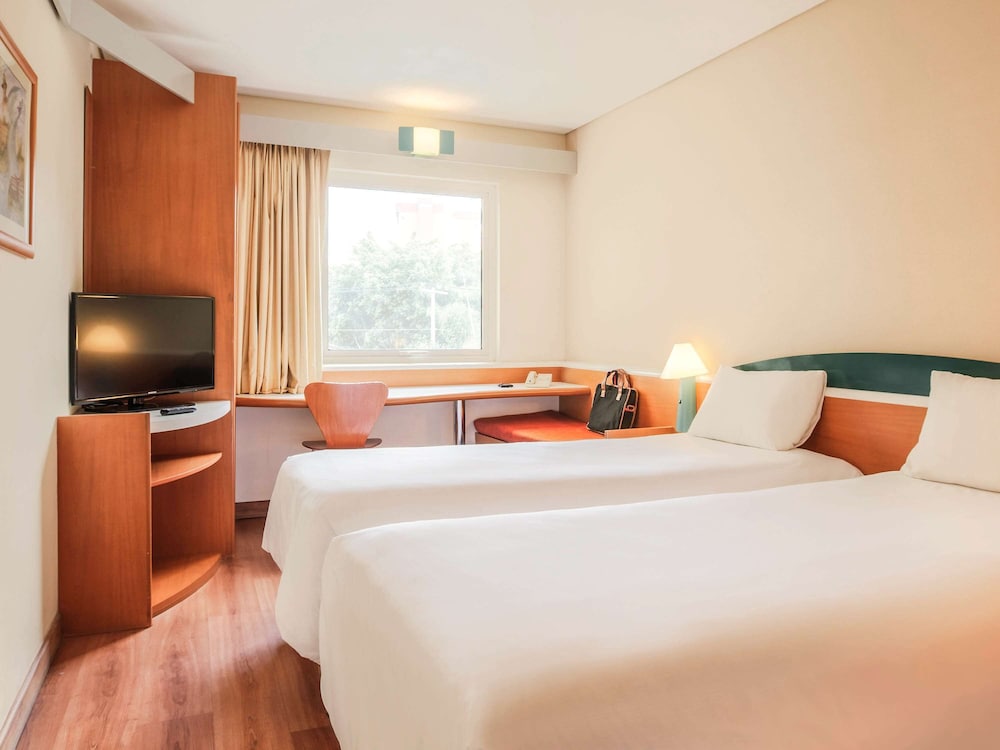 Double Room, 2 Double Beds - Photo 3