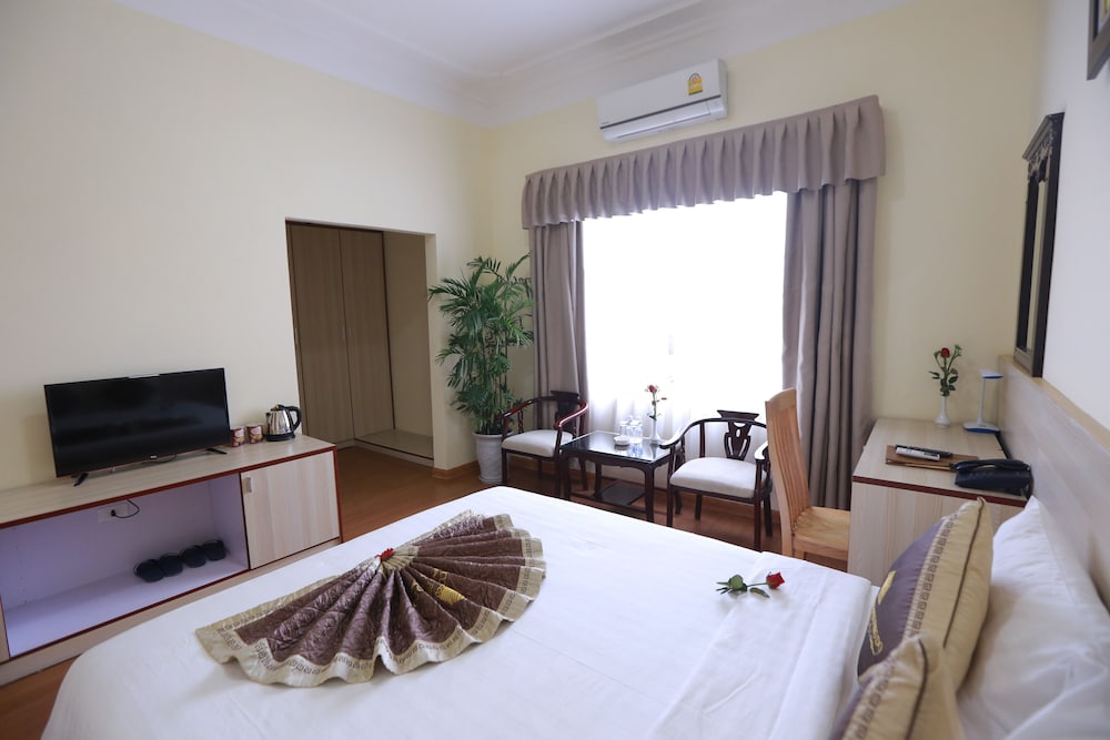 Superior Double Room, 1 Queen Bed, Smoking, Refrigerator