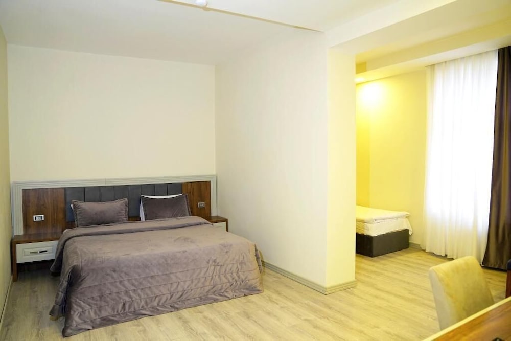Superior Triple Room, 1 Bedroom, Garden View