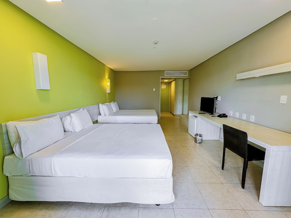 Deluxe Room - Photo 2