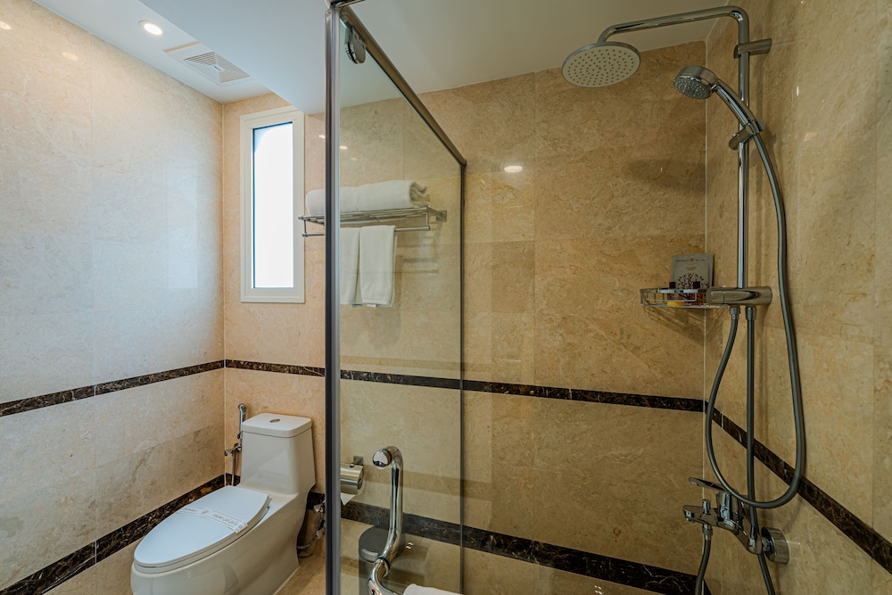 Deluxe Suite photo 2