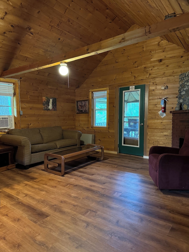 Standard Cabin, 1 Bedroom, River View photo 1