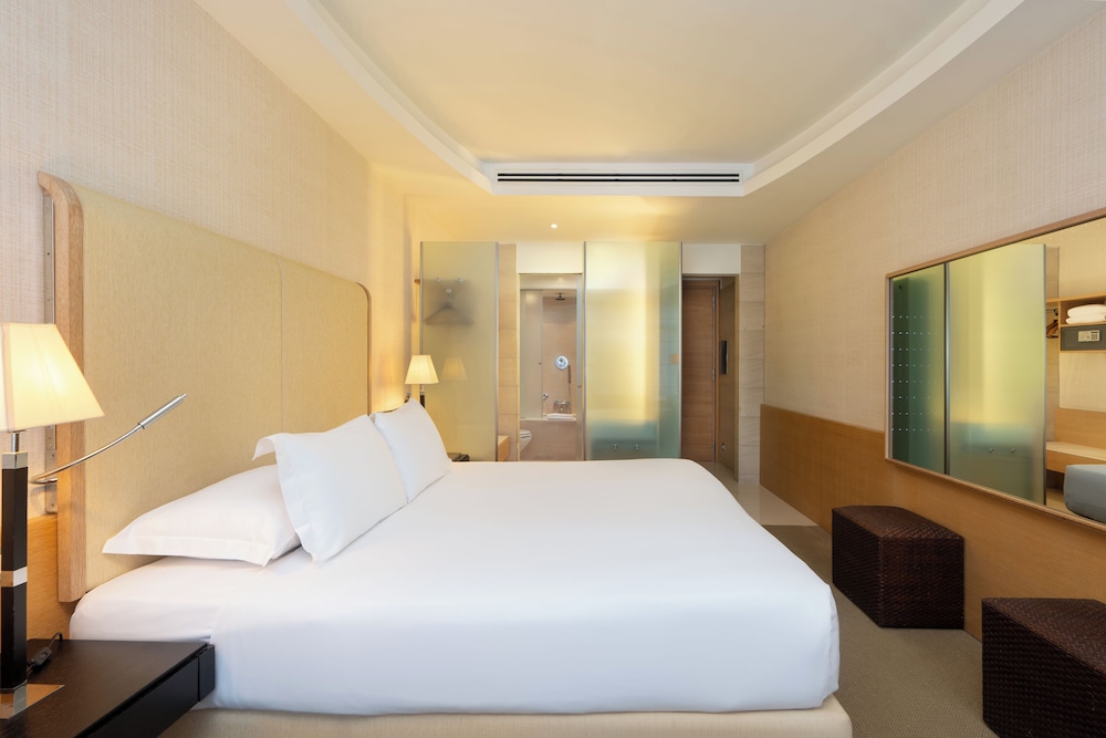 Superior Triple Double Bed - Photo 3
