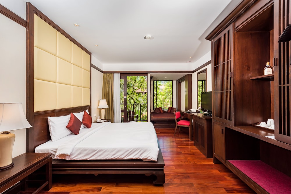 Grand Deluxe King Room - Photo 6