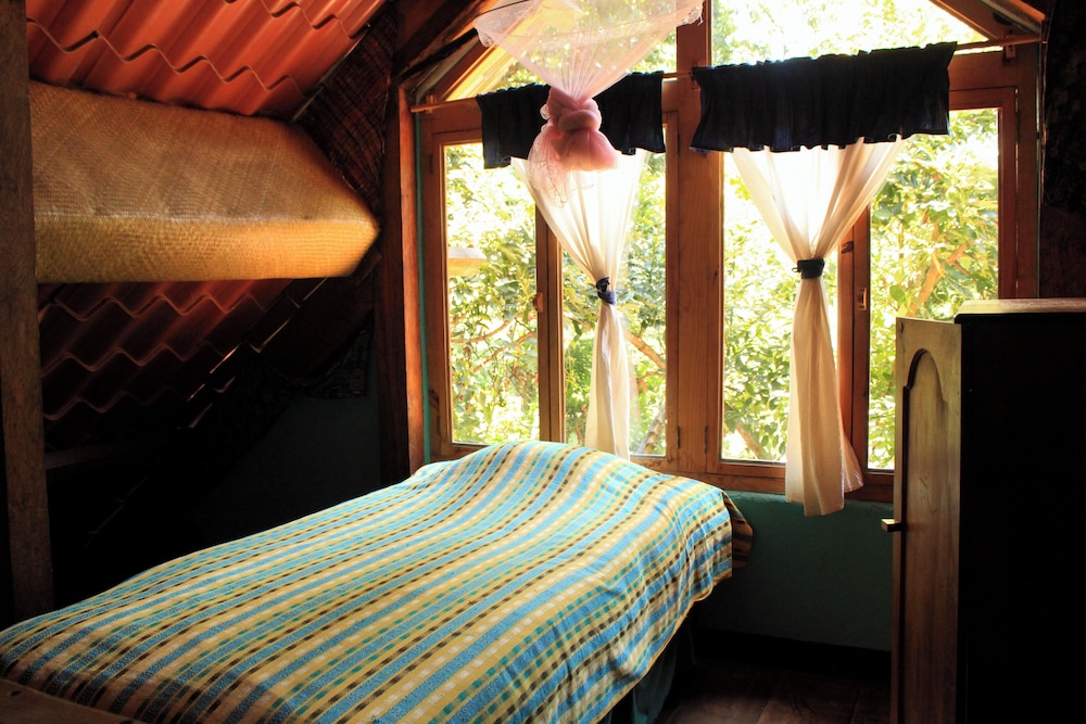 Family Cabin, Garden View photo 3