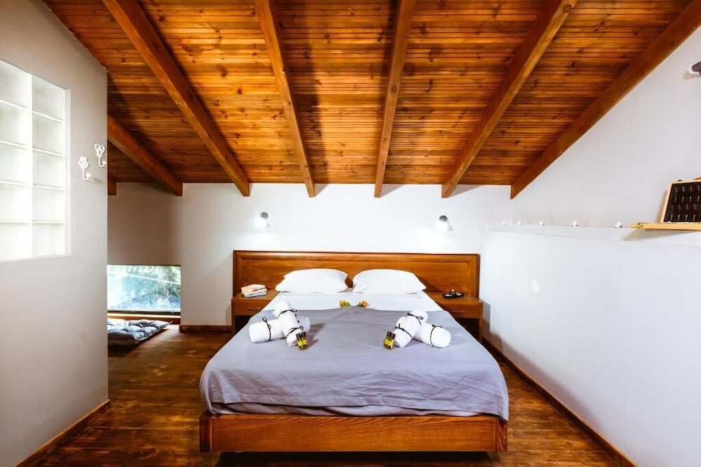 Traditional Duplex, Non Smoking, Mountain View photo 1