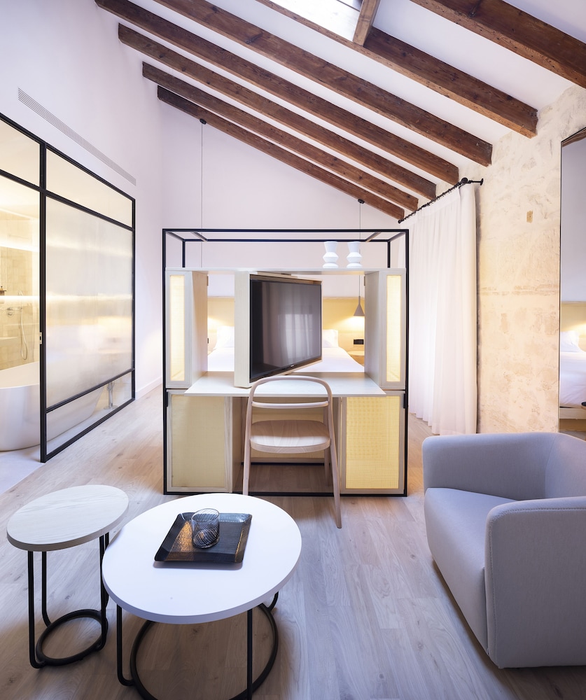 Junior Suite (1 adult)