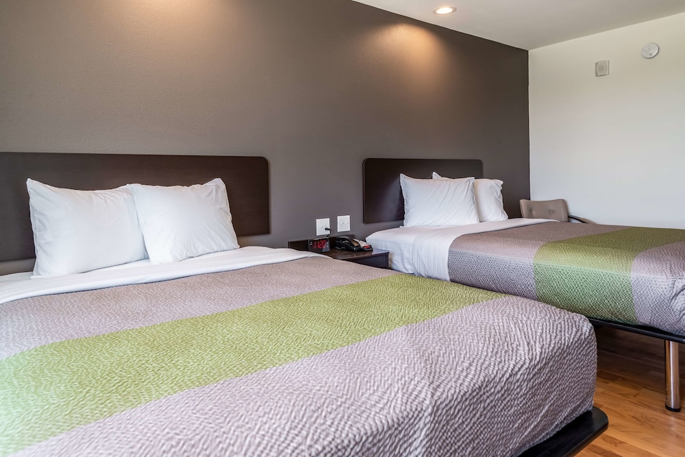 Deluxe Room, 2 Double Beds, Non Smoking photo 2