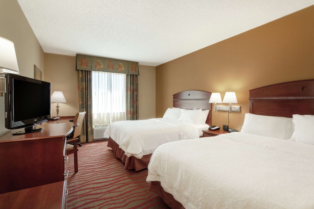 Room, 2 Queen Beds, Accessible, Non Smoking - Photo 1