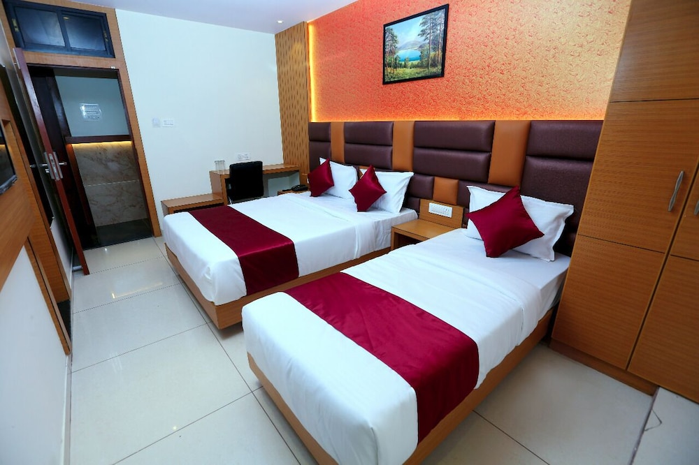 Deluxe Room - Photo 1