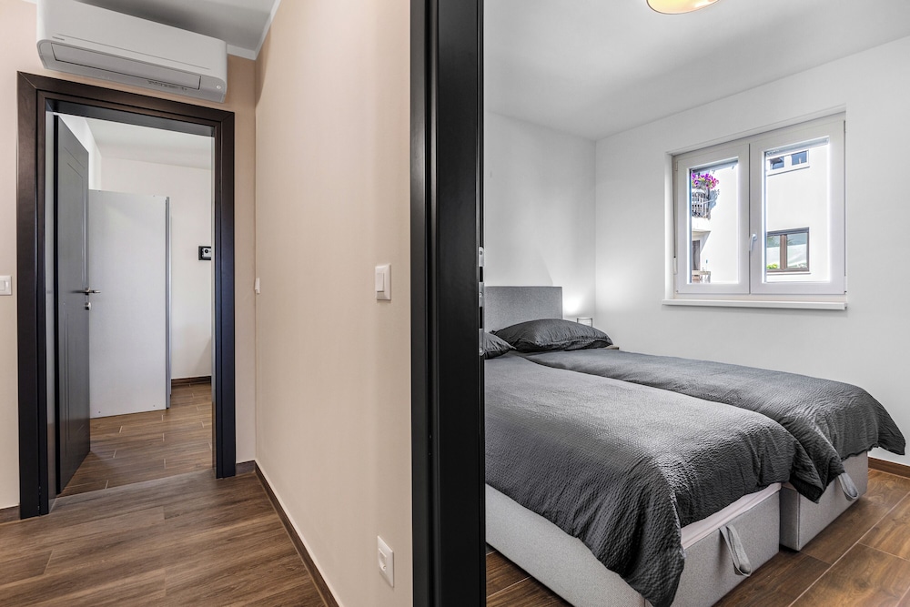 Standard Apartment, 2 Bedrooms, 2 Bathrooms (Sauna & Jacuzzi Apartment Rossa)