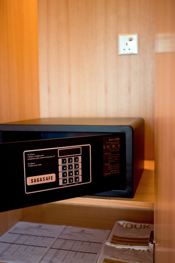 Deluxe Twin Room, Partial Sea View - Leisure Only - Photo 2