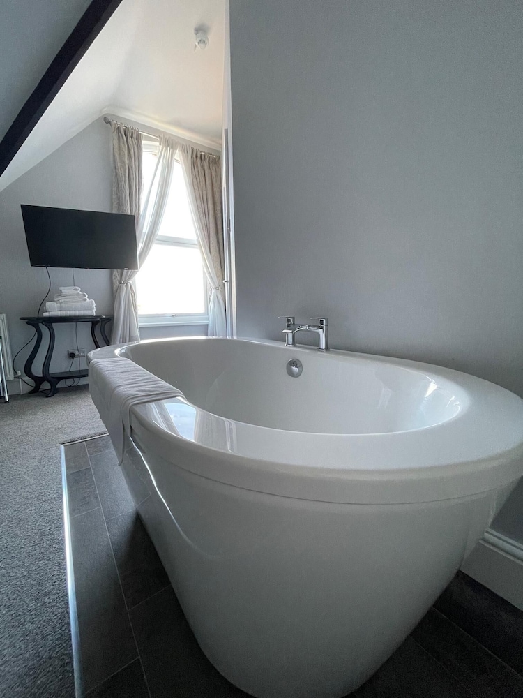 Apartment, Ensuite (Top floor) - Photo 4