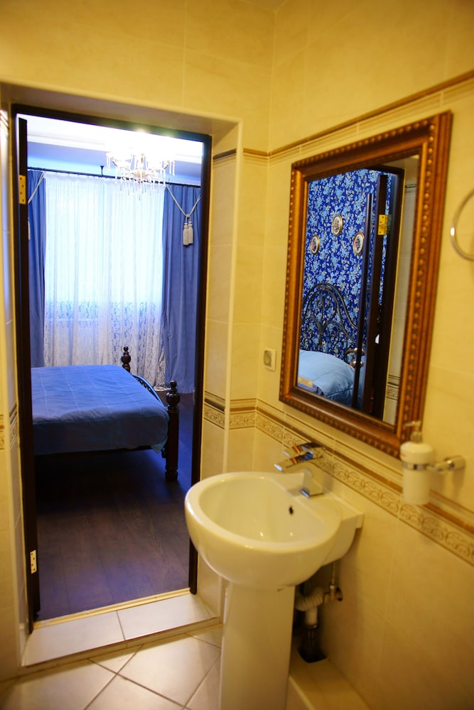 Classic Double Room, Non Smoking photo 3