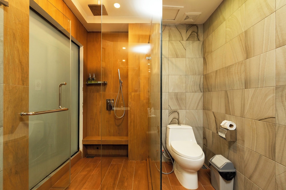 Deluxe Double Room - Photo 8