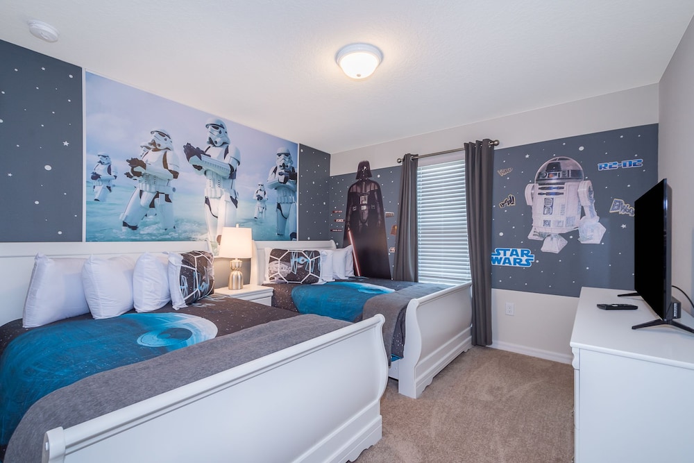 House (Multiple Bedrooms)