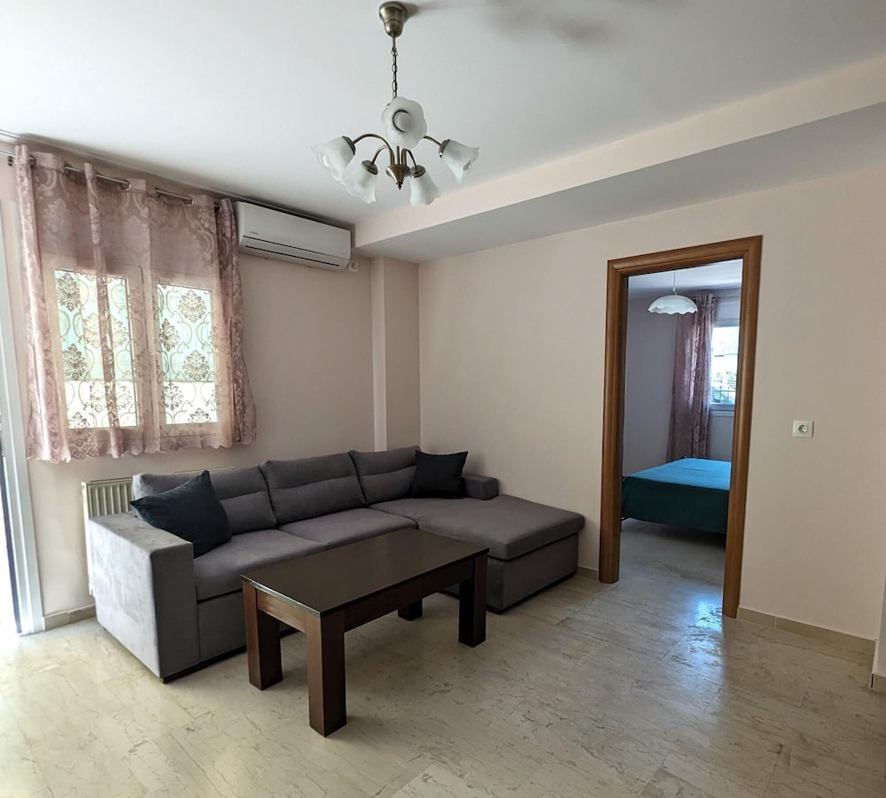 Apartment photo 3