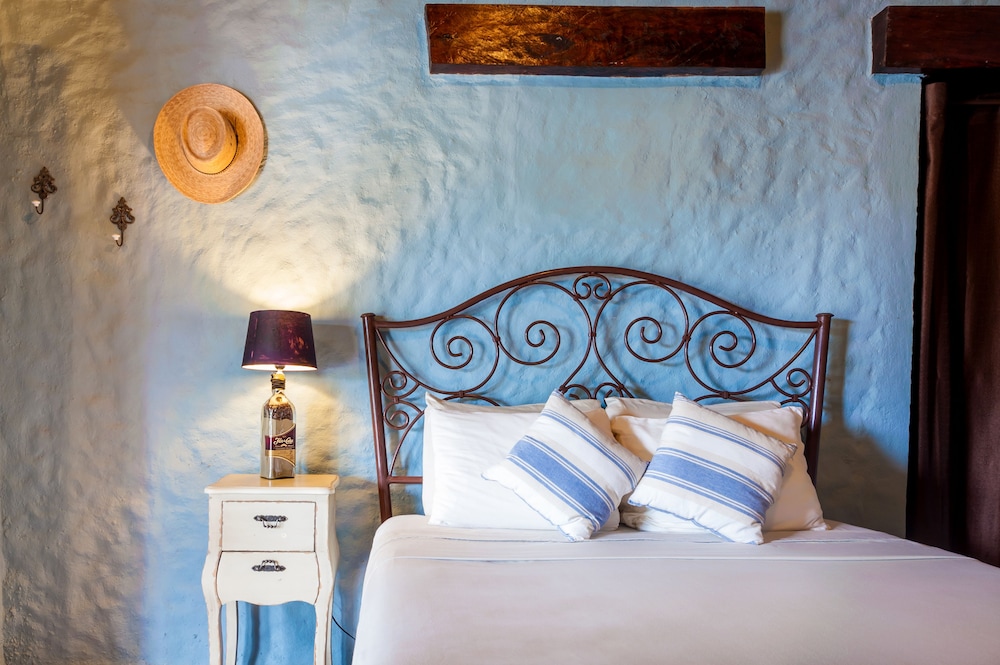 Signature Double Or Twin Room, 1 Bedroom, Accessible, Pool Access photo 2