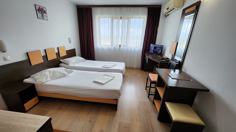 Double or Twin Room, 2 Twin Beds, Kitchenette