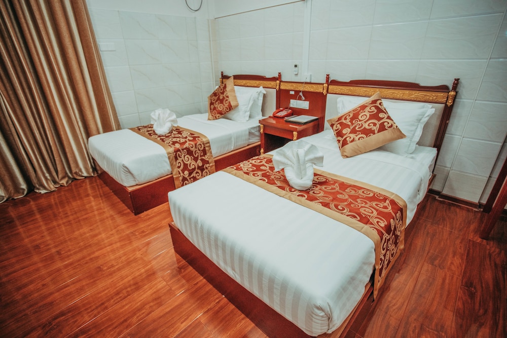Deluxe Triple Room photo 3