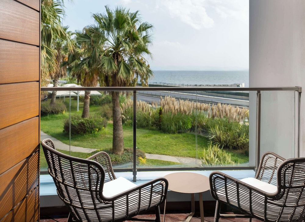Junior Suite, Balcony, Garden View - Photo 11