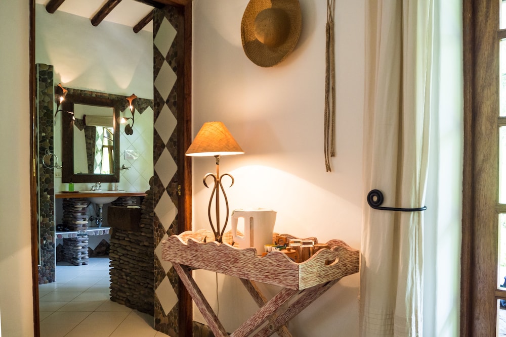 Deluxe Room, 1 Double Bed, Garden View photo 2