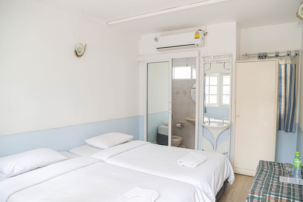 Superior Twin Room, Non Smoking photo 1