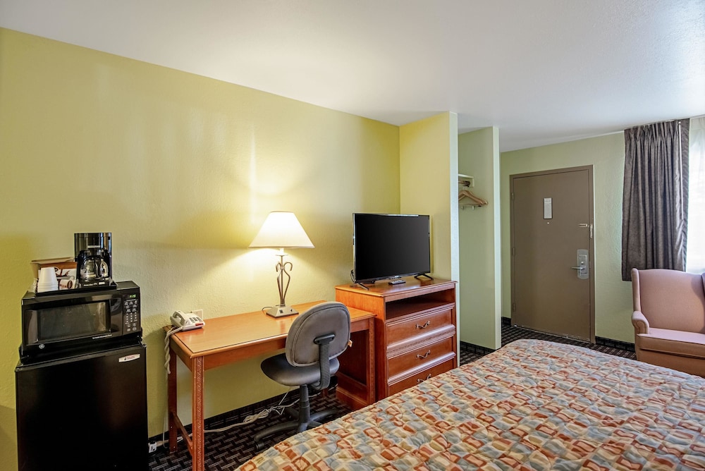 Room, 1 King Bed - Photo 1