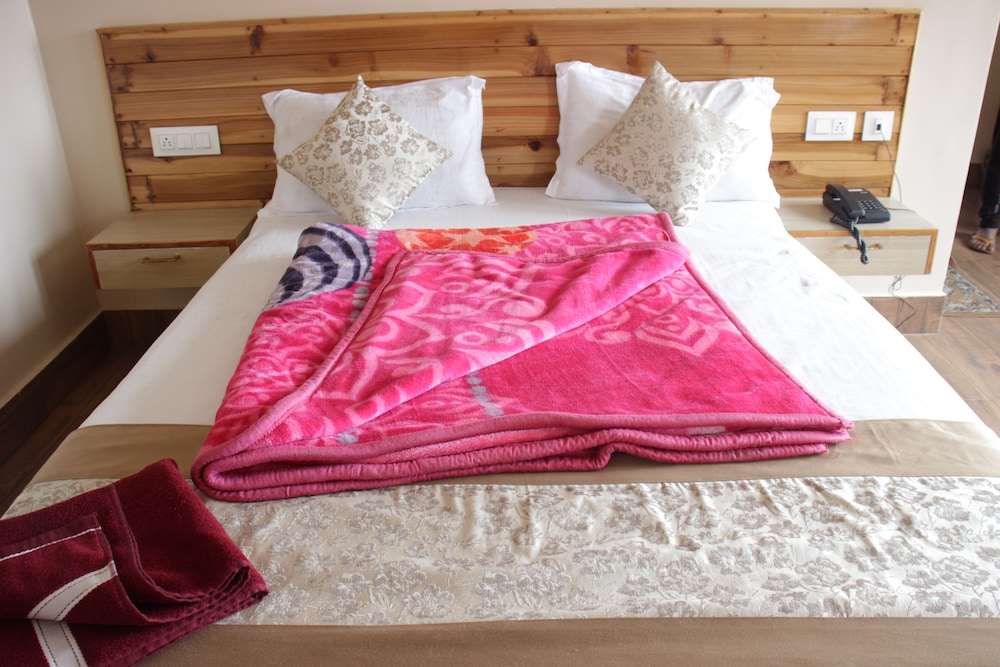 Super Deluxe Room - Photo 9