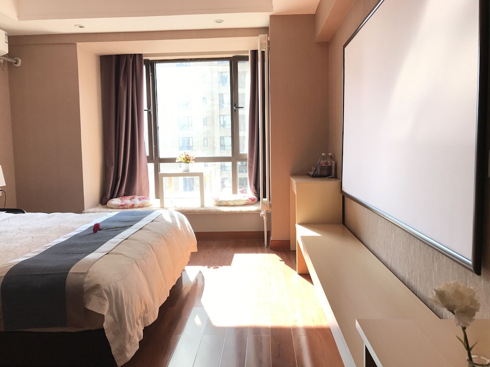Deluxe Double Room with Giant Screen