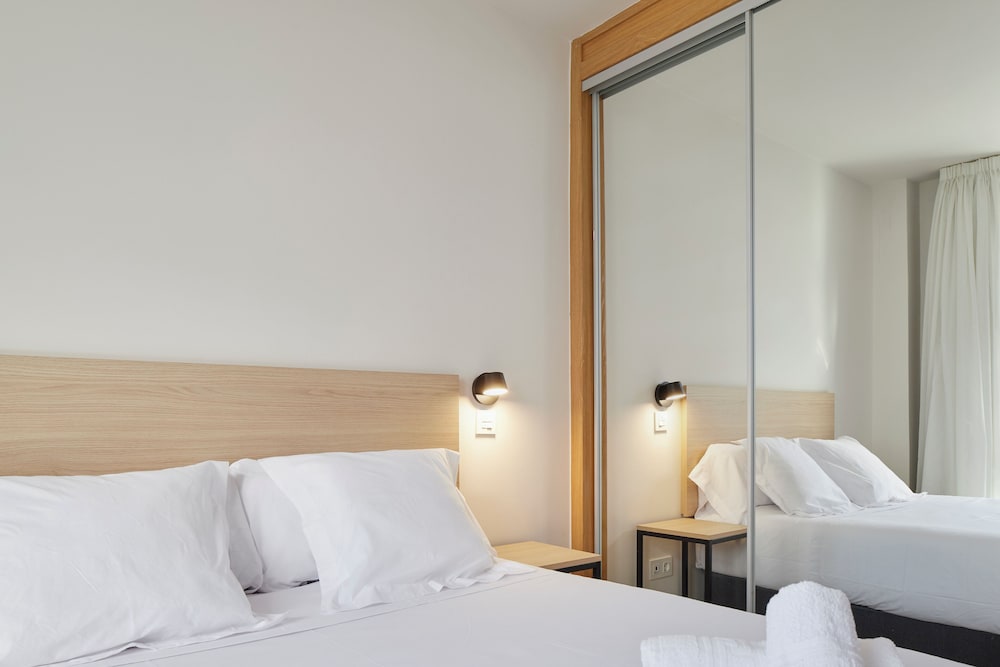 Double Room - Photo 6
