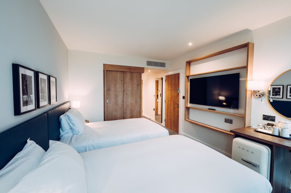 Room, 2 Twin Beds (with Lounge) photo 3