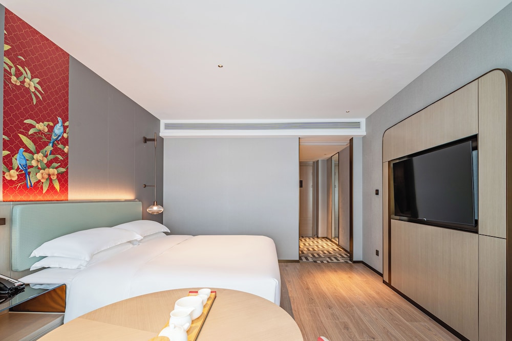 Comfort Double Room, City View
