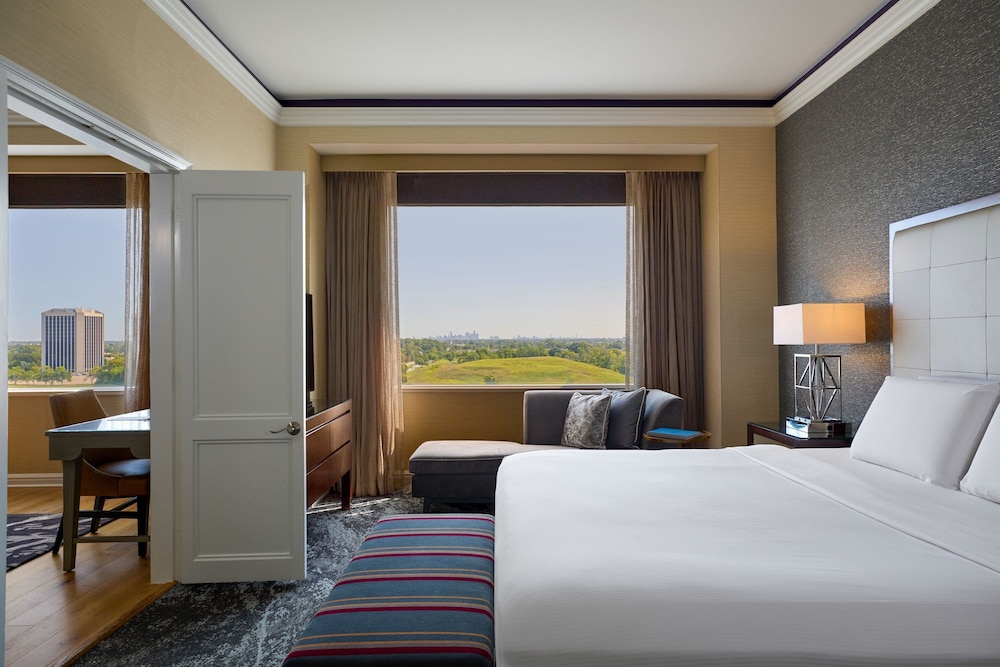 Suite, 1 Bedroom - Photo 3