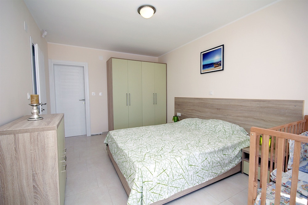 Apartment (A5) photo 1