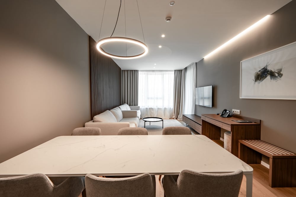 Family Apartment - Photo 6